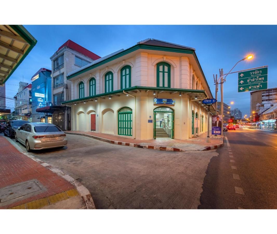 Siam Subway Hostel&Café Bangkok Exterior foto